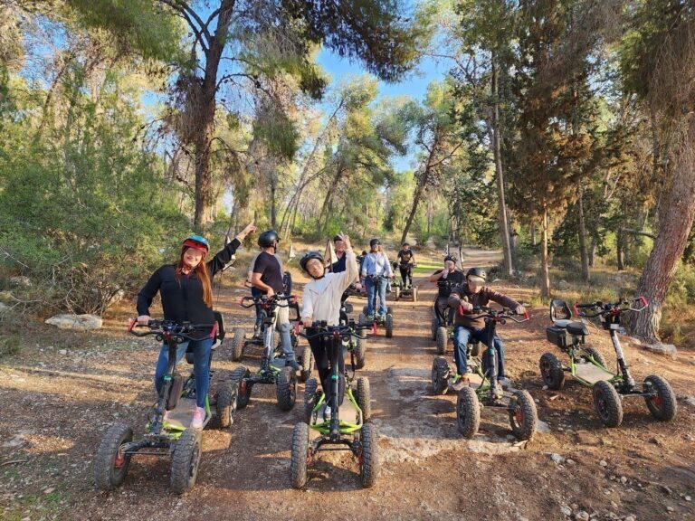 פעילות קבוצתית לנוער